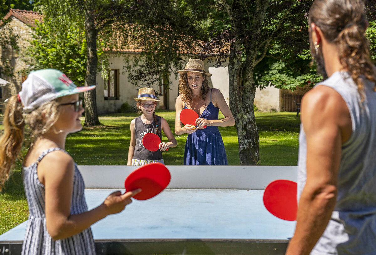 template_table-de-ping-pong_slider_texte-16359887_0.jpg