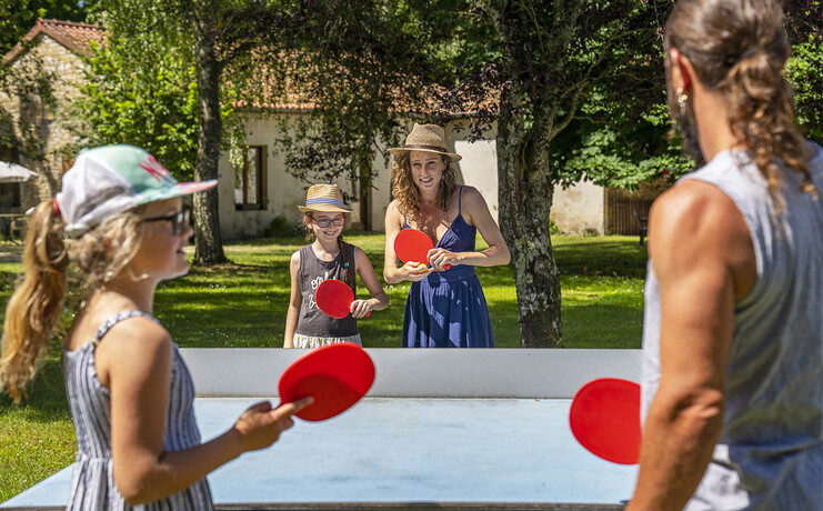 template_table-de-ping-pong_slider_texte-16359887_0.jpg